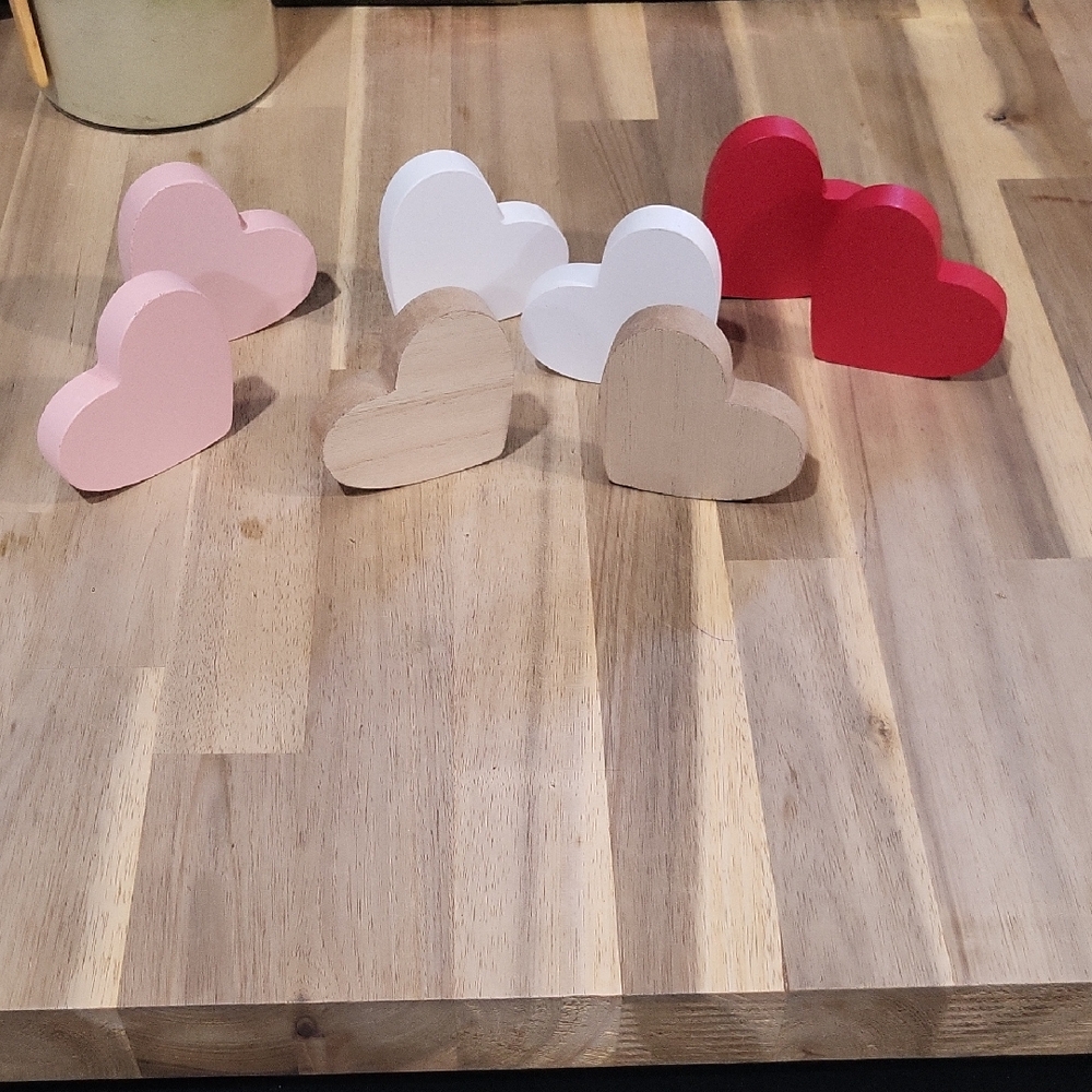 Mini Wooden Heart Decor Set in Pink, White, Red, and Natural🩷🤍🤎❤️